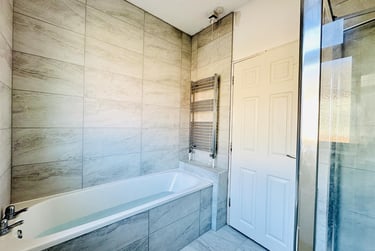 3 bed flat, High Road, Beeston, Nottingham, NG92LH - Image 2